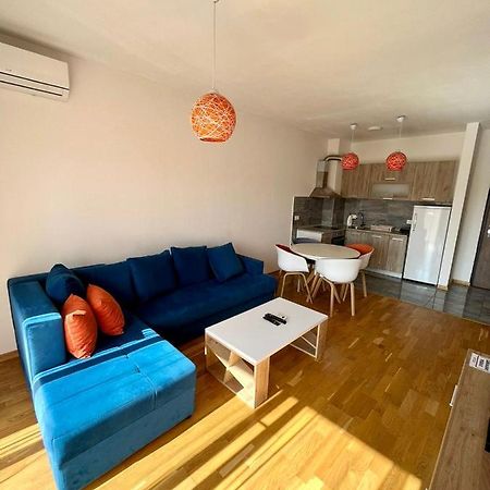 Z Apartment Podgorica Bagian luar foto