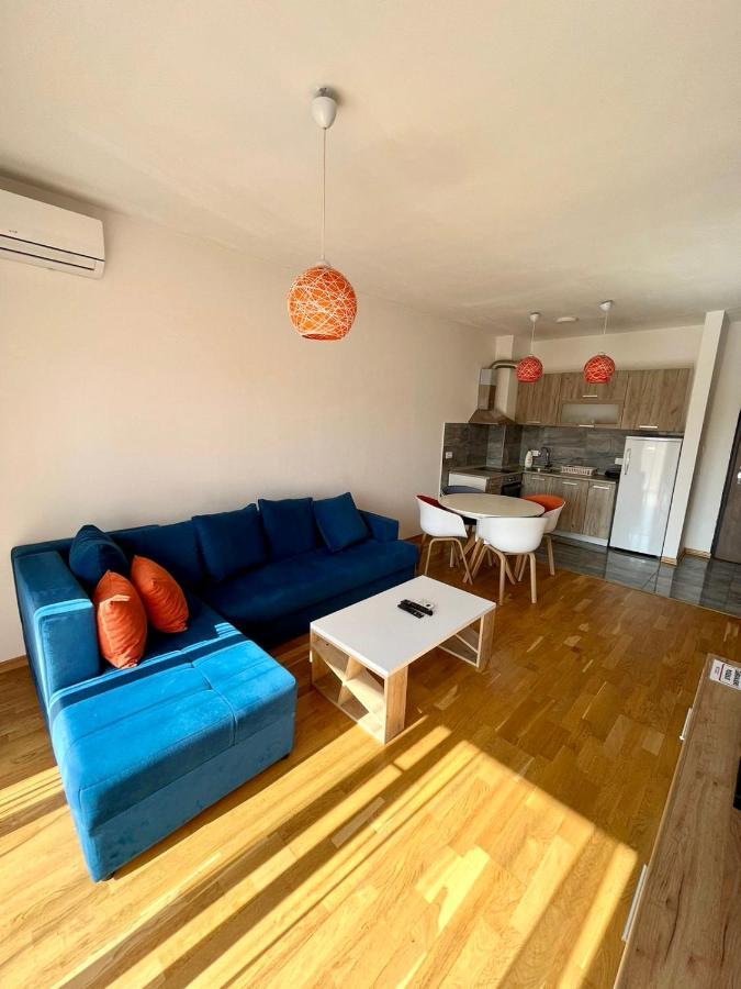 Z Apartment Podgorica Bagian luar foto